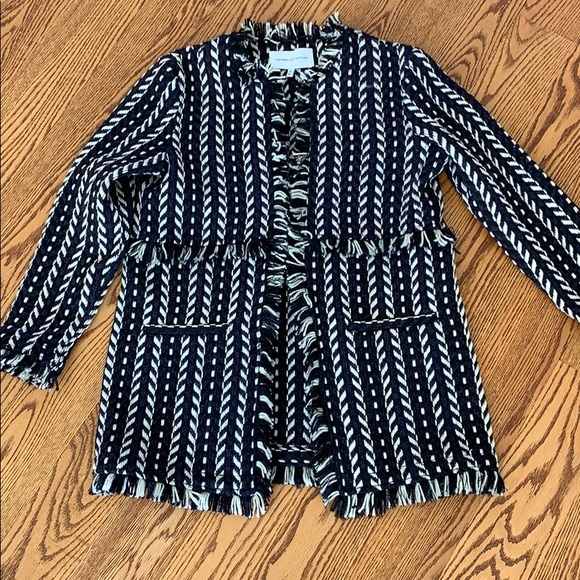 Blazer - Picture 2 of 4